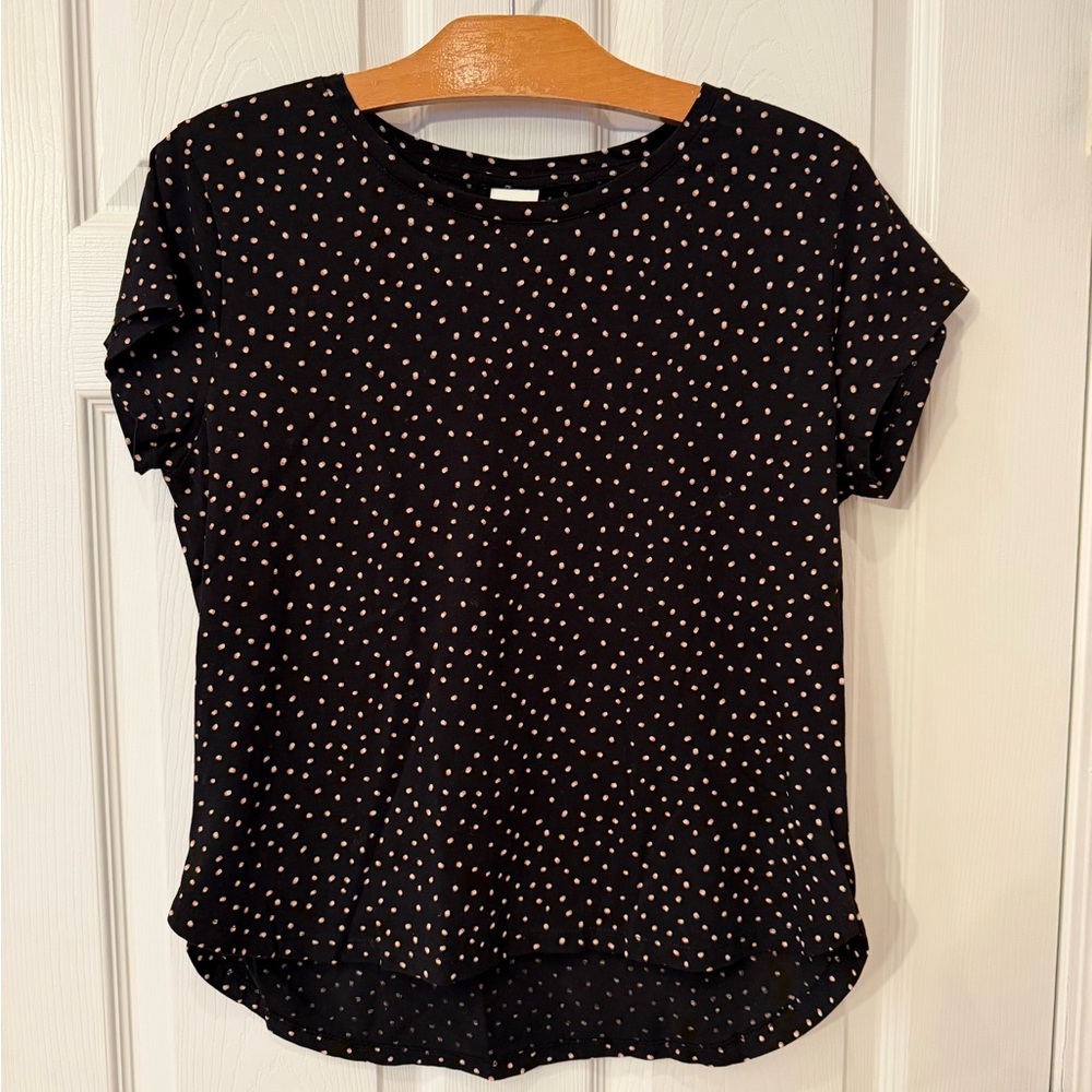 H&M Black and White Polka Dot Short Sleeve Top